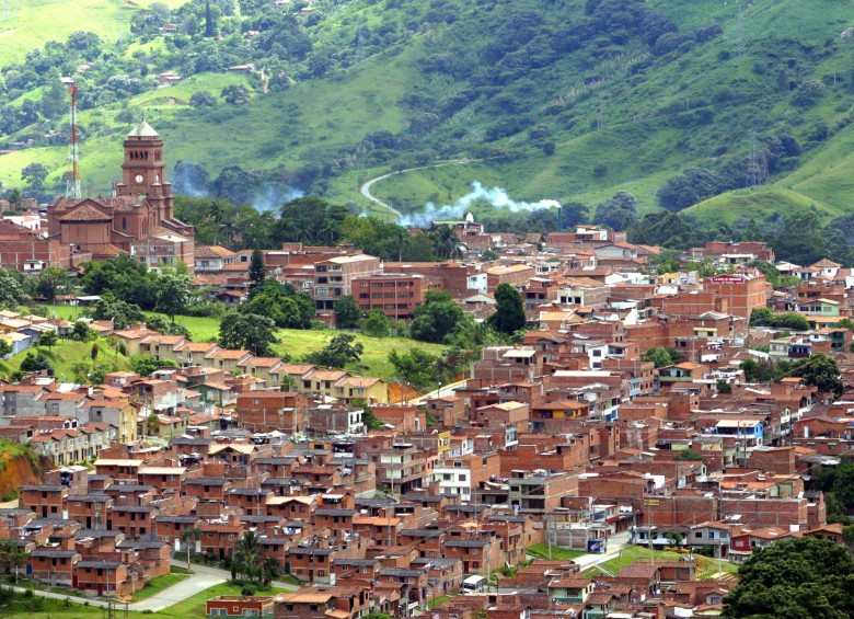 Panorámica del casco urbano de Girardota, norte del Valle de Aburrá, donde hoy habitan más de 32.000 personas. FOTO donaldo zuluaga