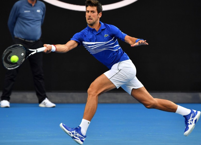 Novak Djocovic comenzó con pie derecho su intención de ganar el decimoquinto Grand Slam. Foto AFP