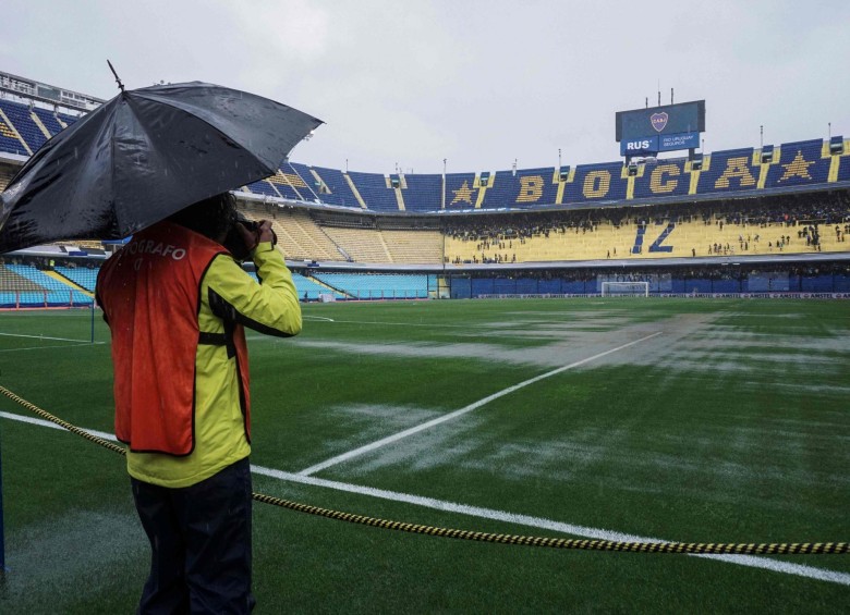Diluvio obligó a posponer para domingo duelo Boca-River de final de Libertadores