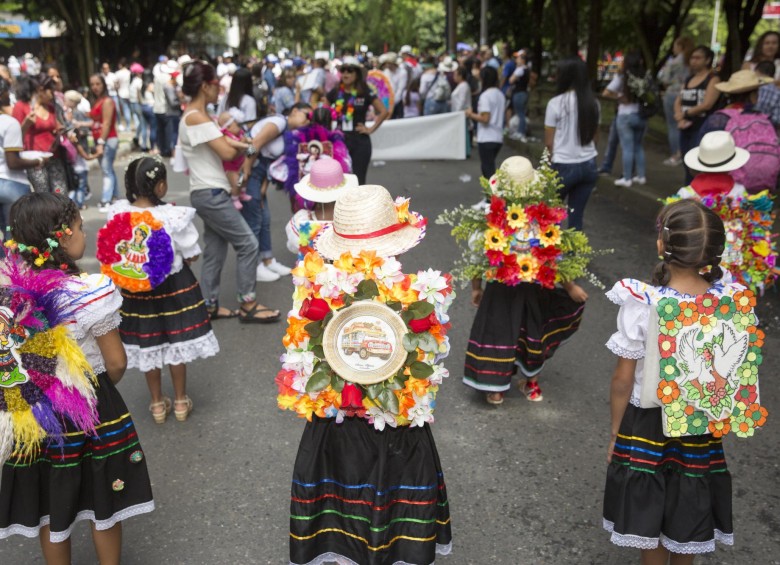 Los niños recorrieron cerca de un kilómetro llenando de alegría sus calles en esta celebración, desfile que llega a versión número 31. Foto: EDWIN BUSTAMANTE