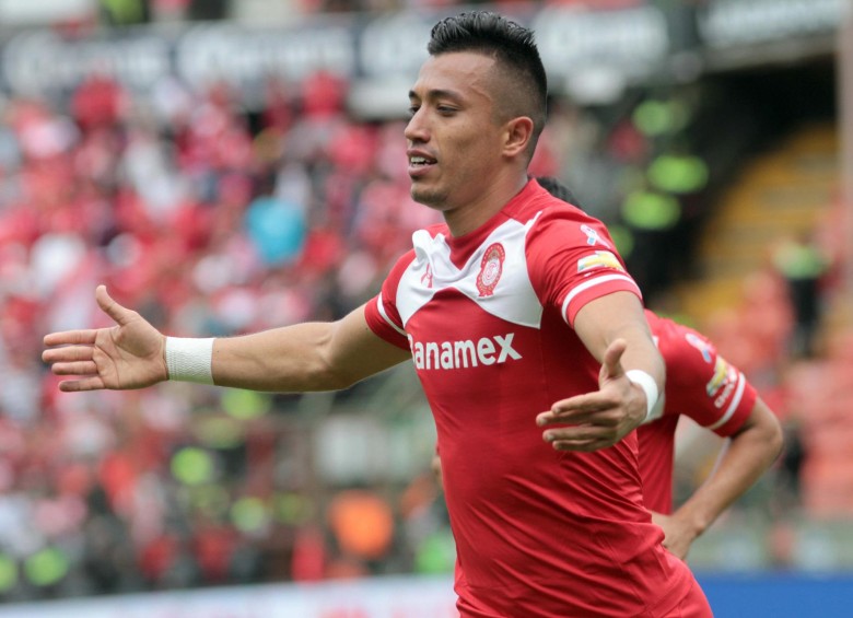 Fernando Uribe tiene 8 goles con el Toluca en 9 partidos disputados hasta ahora. Ocupa la sexta posición en la tabla de goleadores, con un tanto menos que Dayro Moreno, que acumula 9. FOTO afp