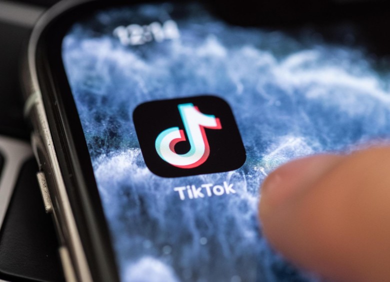 TikTok es una de las aplicaciones más populares en la actualidad entre los artistas. FOTO EFE