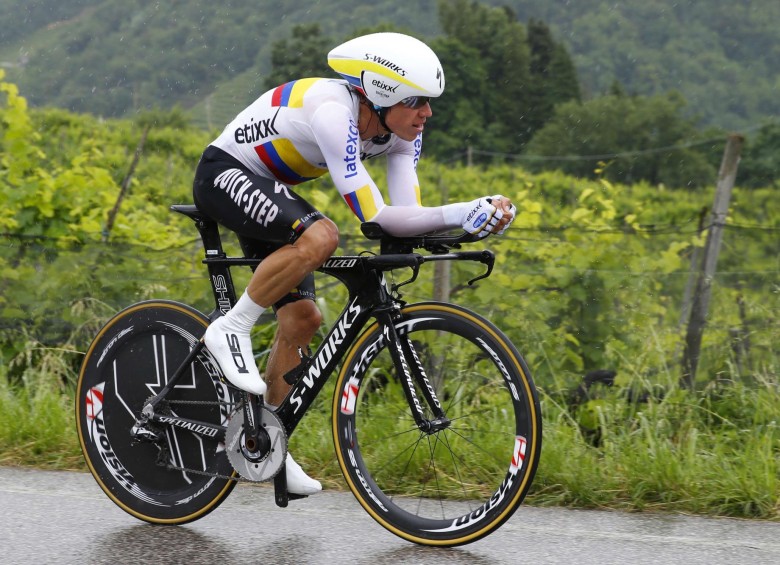 El ciclista antioqueño Rigoberto Urán terminó cuarto en la general del Giro de Italia al terminar la contrarreloj individual. FOTO AFP