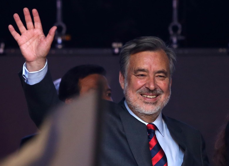 Alejandro Guillier, candidato a la presidencia de Chile que continuaría con las políticas de Bachelet. FOTO AFP