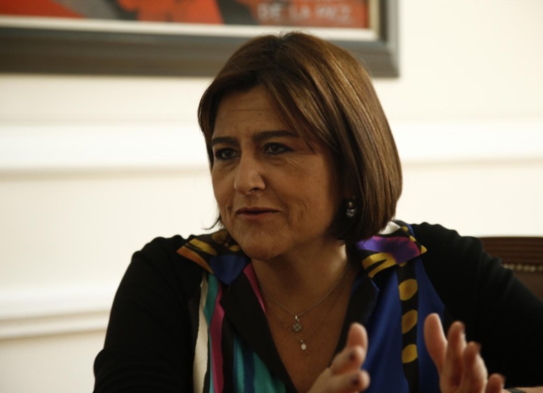 La ministra de Comercio, Industria y Turismo, María Lorena Gutiérrez, lleva un mes en el cargo y enfrenta protestas. FOTO Colprensa