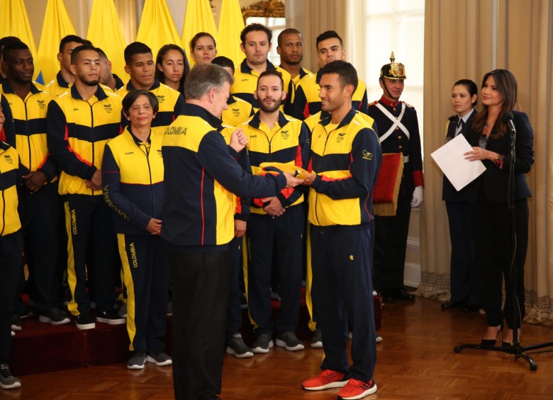 “Queremos que estos sean los mejores Centroamericanos y del Caribe de la historia”, dijo Santos, al brindarle a la vez el apoyo a los deportistas que representarán al país en las justas en Barranquilla. FOTO COC