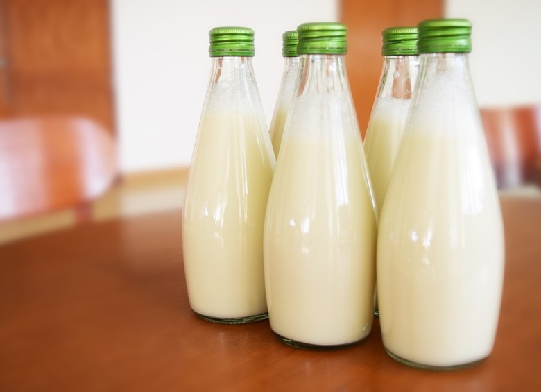 Una temperatura más baja frena el desarrollo de bacterias que dañan la leche y así dura más días.Foto Maxpixel