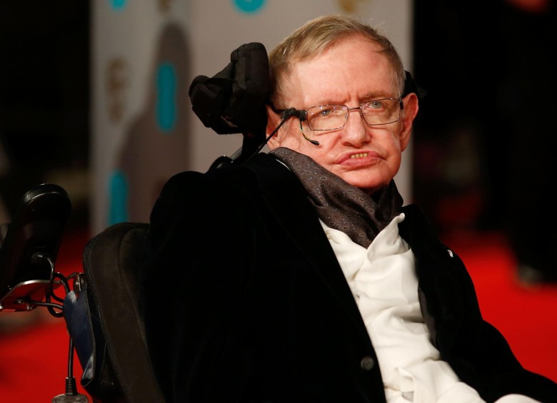 Stephen Hawking llega para los BAFTA British Academy Film Awards 2015 en el Royal Opera House in London. Foto: AFP / Justin Tallis 
