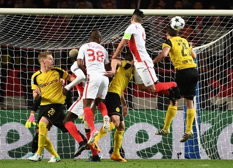 Monaco pasó a semifinales con gol de Falcao