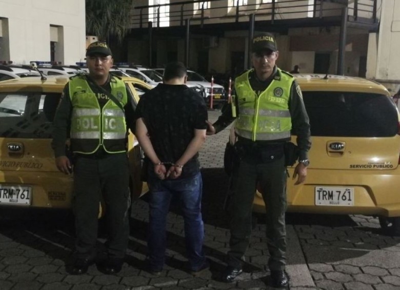Juan David se encontró a su taxi gemelo y lo persiguió hasta el barrio Santa Anta. FOTO POLICÍA METROPOLITANA DEL VALLE DE ABURRÁ