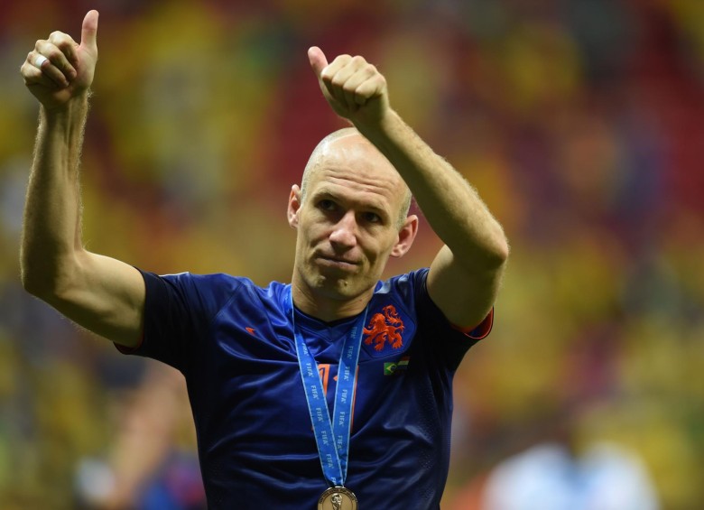 El holandés Arjen Robben se ha desvalorizado por su edad y porque ha sido relegado de su rol como protagonista en el Bayern Munich. FOTO AFP