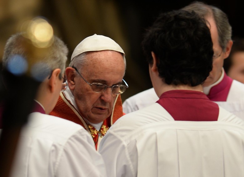 El Pontífice pide que los jóvenes sean “revolucionarios” en el amor. FOTO AFP. 