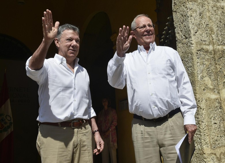 Reunión bilateral entre el presidente de Colombia Juan Manuel Santos y de Perú Pedro Pablo Kuczynski. FOTO: Colprensa