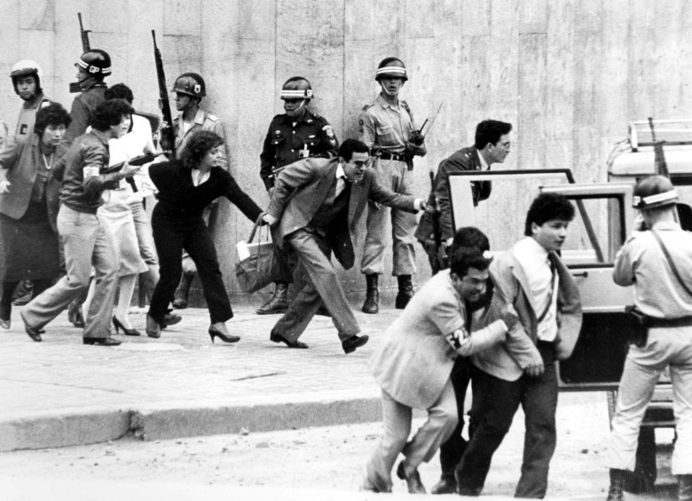 El caso de los desaparecidos y muertos en la toma y retoma del Palacio de Justicia en 1985 está lejos de ser cerrado y resta mucho por conocerse. FOTO ARCHIVO
