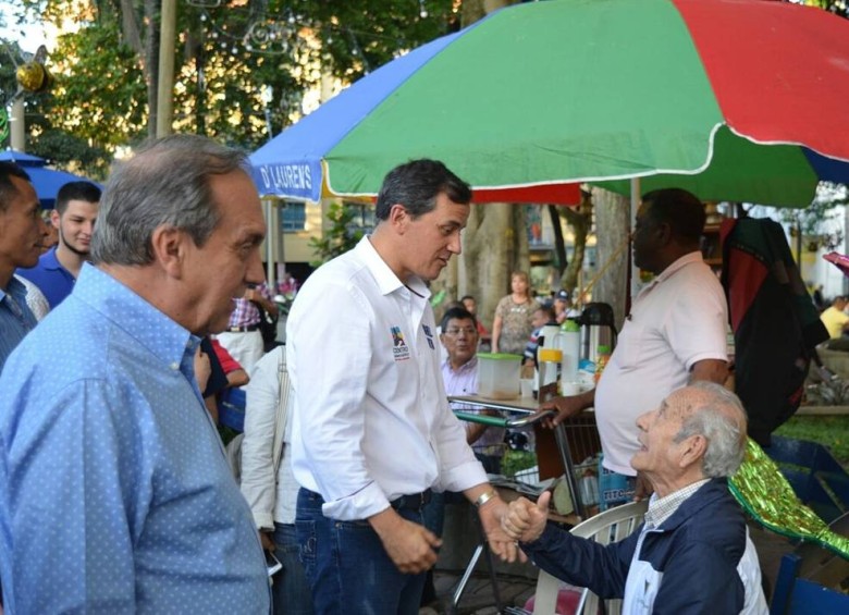 El exgobernador de Antioquia, Luis Alfredo Ramos, adhirió a la precandidatura presidencial de Rafael Nieto. FOTO CORTESÍA