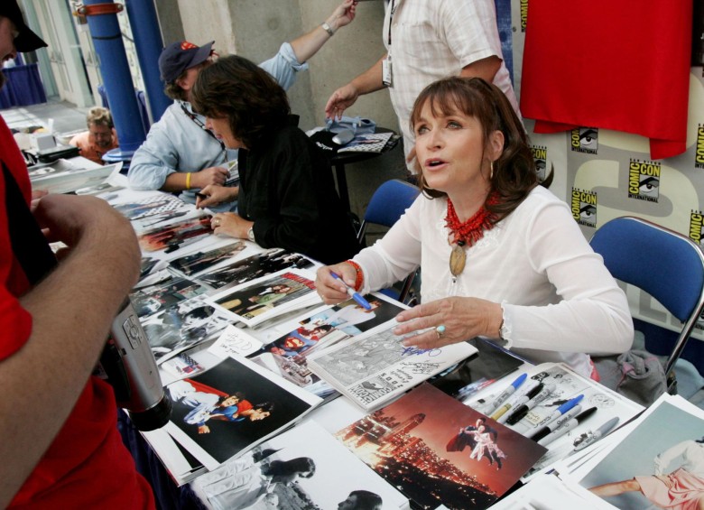 Kidder firmando autógrafos en una ComicCon. FOTO AFP