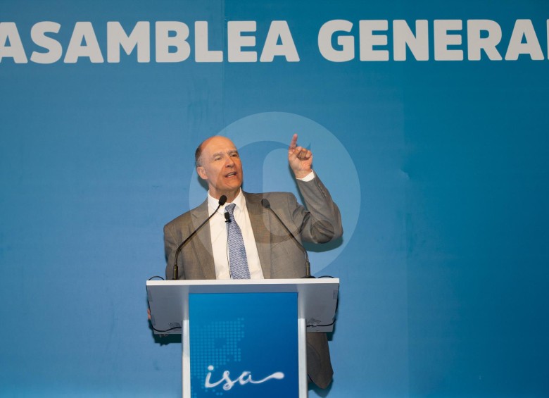 Bernardo Vargas Gibsone, presidente de Interconexión Eléctrica (ISA), instaló las Jornadas de Conocimiento. FOTO Jaime Pérez.
