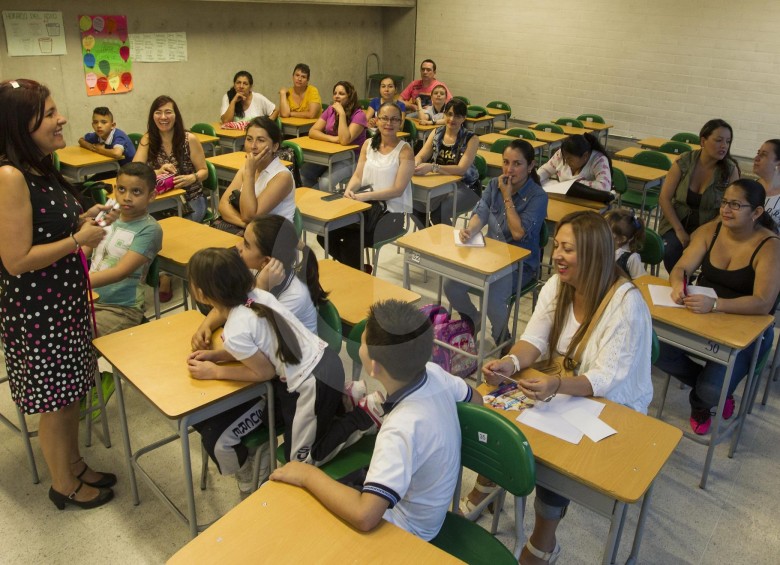 La profesora Mirta Lucena espera que otros papás se animen a estar en su clase. FOTO jaime pérez
