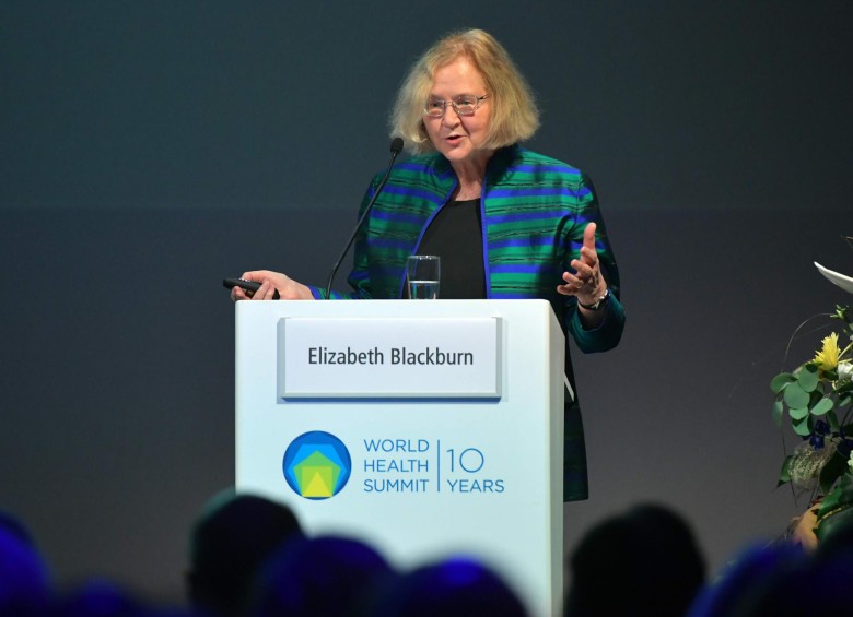 La premio Nobel Elizabeth Blackburn durante la inauguración de la Cumbre Mundial de la Salud en Berlín. FOTO: AFP