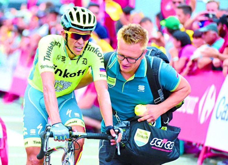 Brambilla fue más veloz que Quintana para llevarse la etapa. También ganó este año en el Giro.