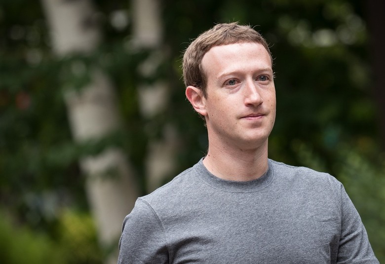 Mark Zuckemberg, presidente de Facebook, idea estrategias para luchar contra el discurso de odio en esa plataforma. FOTO: AFP