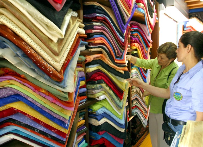 Textiles 2, uno de los espacios de Colombiamoda 2016, se consolidará como la respuesta a las necesidades del sector textil-confección en el segundo semestre, asegura Inexmoda. FOTO archivo.