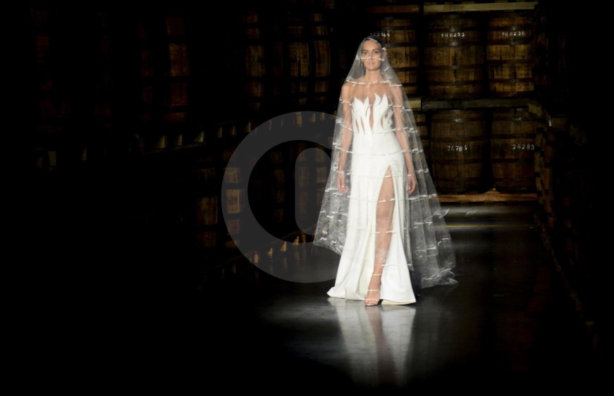 Sin etiquetas, porque quiso resaltar el estilo individual. También hubo vestidos de novia. Foto Juan Antonio Sánchez.
