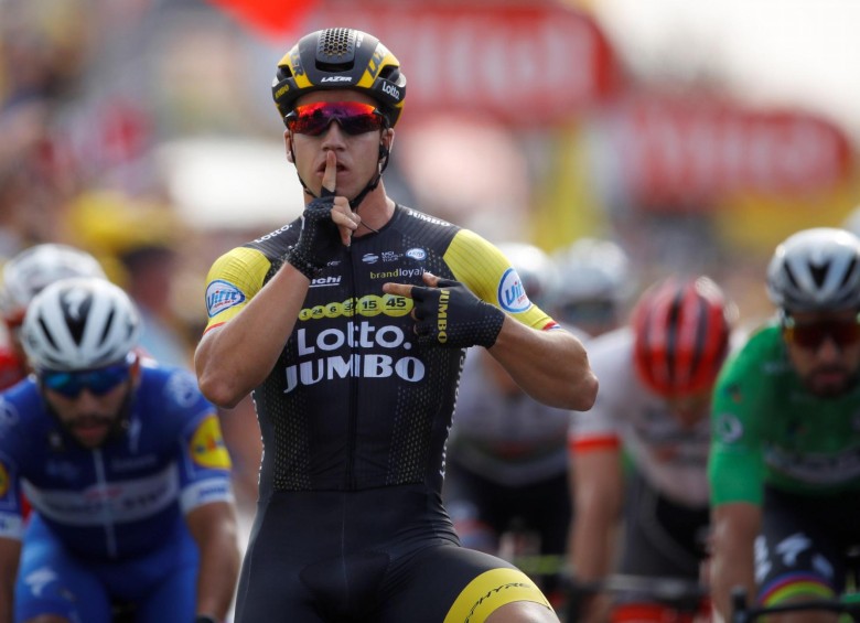 El holandés Dylan Groenewegem volvió a ganar etapa en el Tour de Francia. FOTO EFE