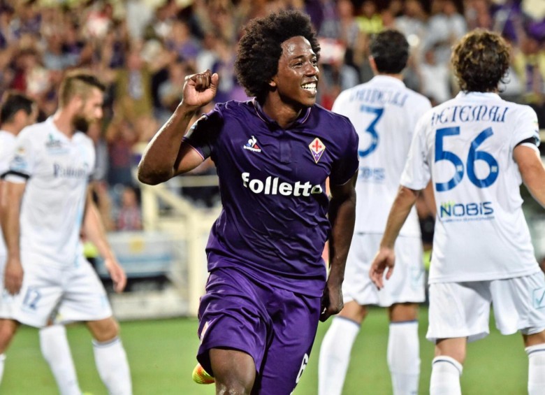 Carlos Sánchez ya anotó un gol con la Fiorentina. FOTO AP
