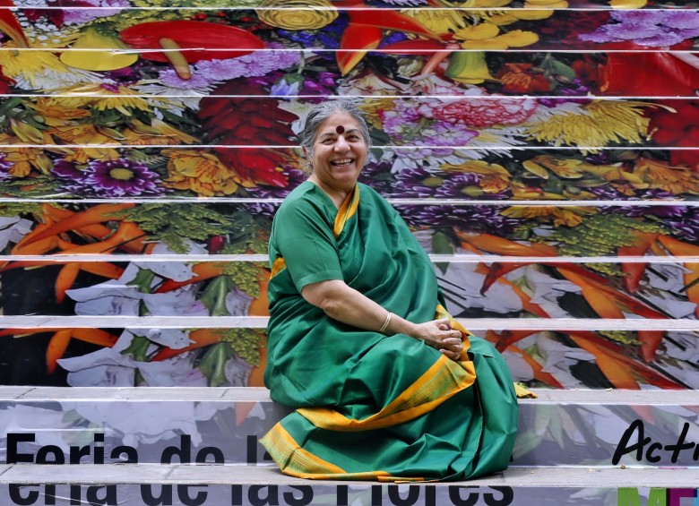 La activista india Vandana Shiva visitó Medellín esta semana durante el congreso internacional “Otromundo”, organizado por la Colegiatura Colombiana, en Plaza Mayor. FOTO juan antonio sánchez
