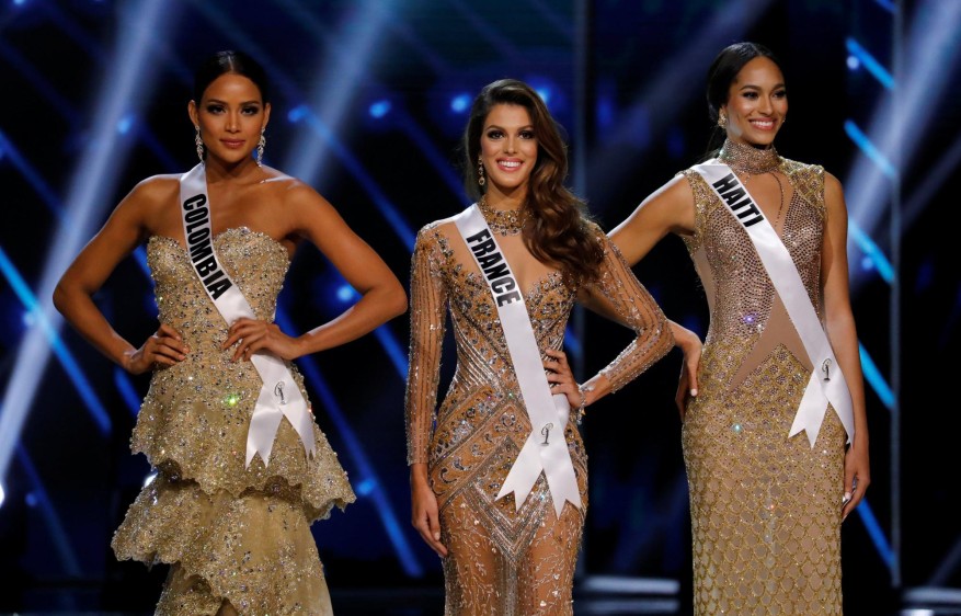 Ellas fueron las tres finalistas, Colombia, Francia y Haití. FOTO AFP