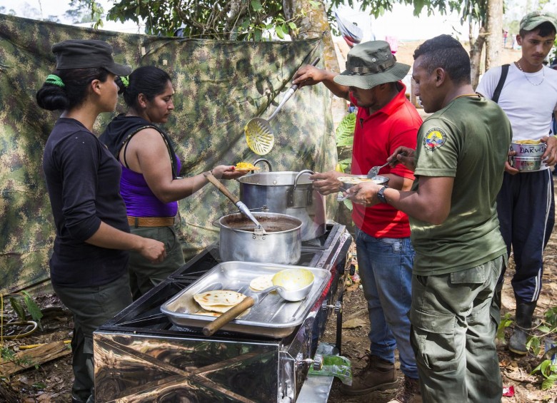 Según la ONU, el subsidio de alimentación del Gobierno a los excombatientes de Farc iba hasta el 31 de marzo. En la foto, la zona veredal de Carrizal antes de convertirse en ETCR. FOTO Jaime Pérez 