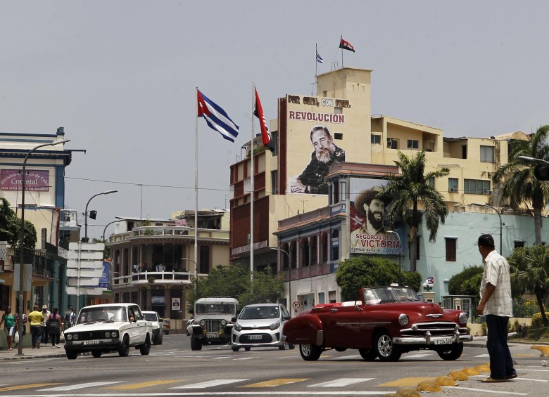 La limitación a diez años del mandato presidencial forman parte del borrador de la nueva Constitución cubana. Foto EFE