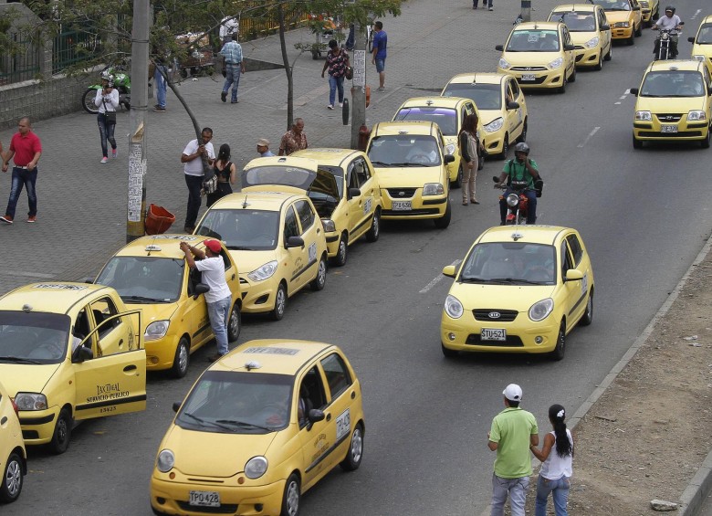 Estos servicios gratis iniciaron el pasado lunes 30 de marzo y terminarán el próximo domingo 5 de abril. FOTO ARCHIVO