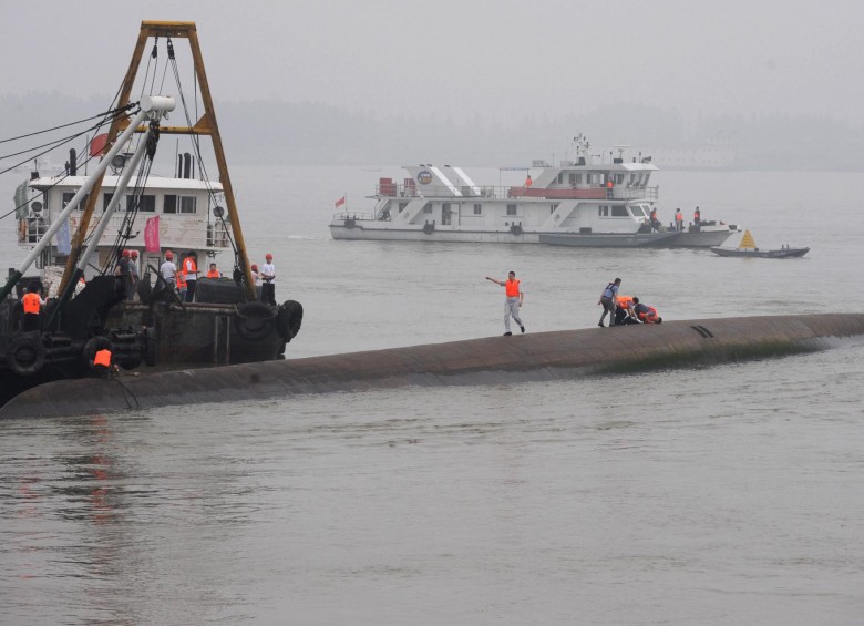 Las malas condiciones climáticas habrían causado el hundimiento del barco. FOTO AFP