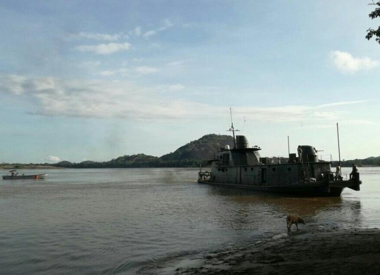 Armada Nacional y Defensa Civil apoyan en la búsqueda y rescate de las víctimas. FOTO CORTESÍA ARMADA
