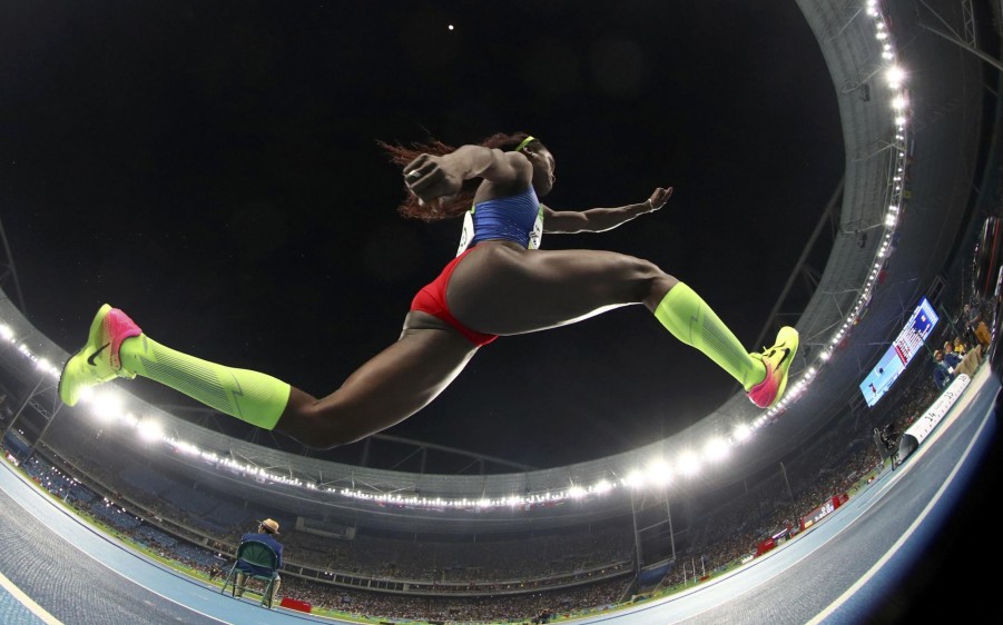 “Desde que me levanté dije que era el día más importante de mi vida porque soñaba con conseguir esto”, comentó la atioqueña tras ganar el oro olímpico en Río 2016. FOTO REUTERS