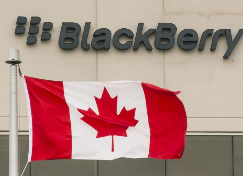 La empresa canadiense BlackBerry (BB) anunció este miércoles que dejará de desarrollar teléfonos móviles. FOTO REUTERS