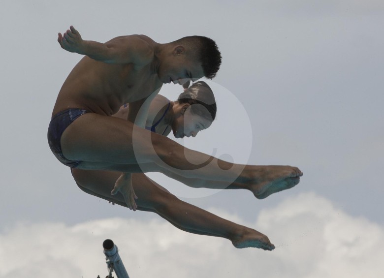 Los saltadores antioqueños Daniela Zapata y Daniel Restrepo son dos de los deportistas de proyección de Colombia con miras a los Juegos Olímpicos de la Juventud, que se disputarán en octubre en territorio argentino. FOTO manuel saldarriaga