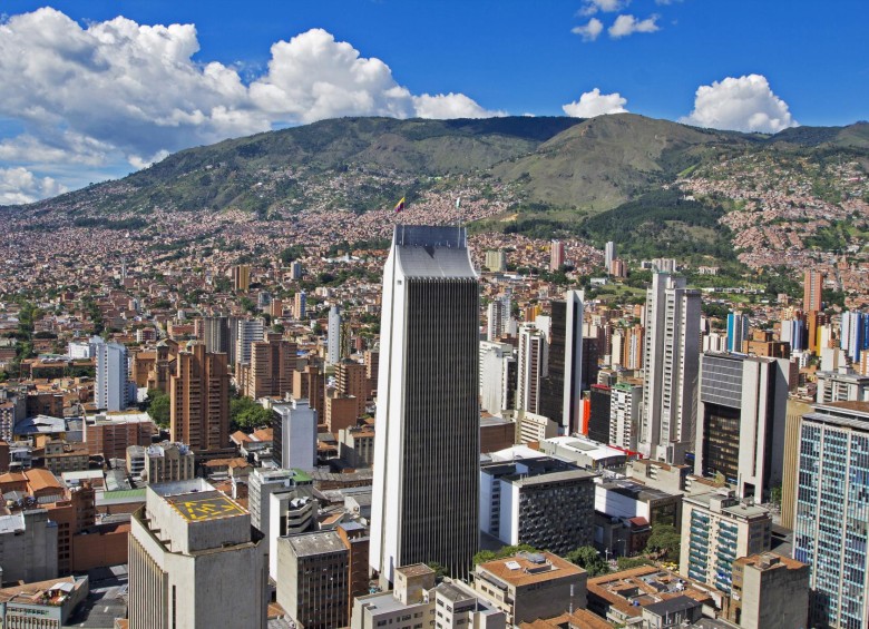 A efectos del Niño, en Medellín se le suma época seca y descenso de nubosidad, lo que eleva la temperatura. FOTO esteban vanegas