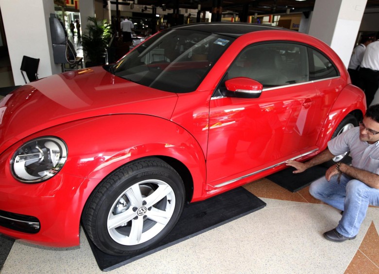 El reciente Beetle se ofrece desde $54.9 millones. FOTO MANUEL SALDARRIAGA