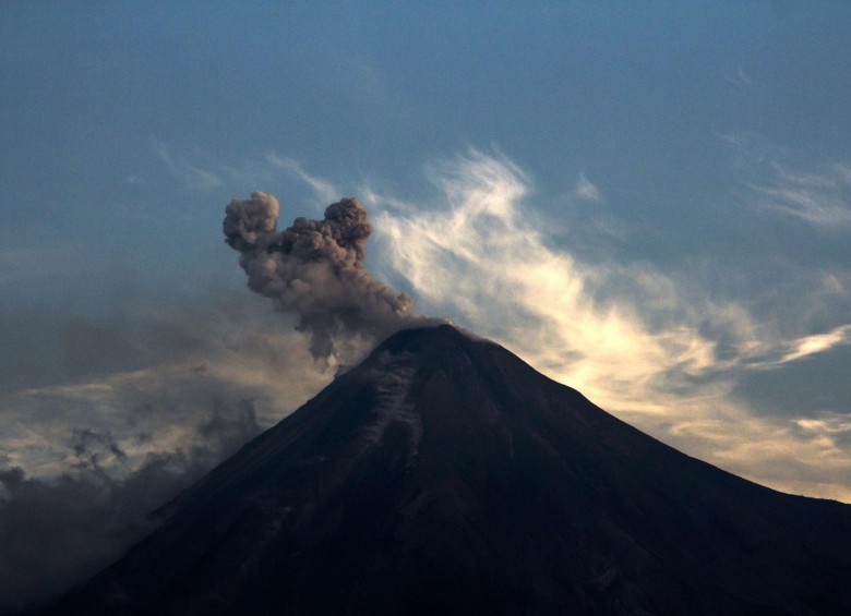 Desde el 1 de enero, el Volcán de Colima registra actividad. FOTO AFP