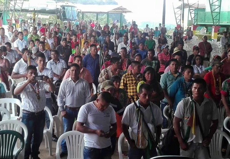 Comunidades indígenas retienen a dos policías y un civil en Caloto, Cauca