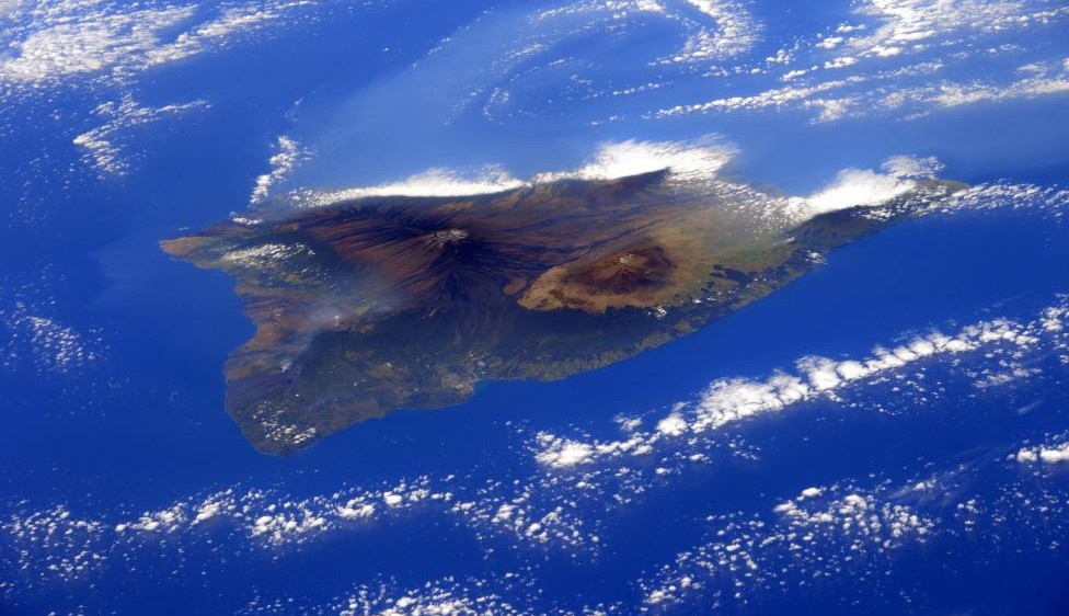 La gran isla de Hawai, en una imagen tomada por la astronauta Samantha Cristoforetti desde la Estación Espacial Internacional. FOTO / NASA / ESA / Samantha Cristoforetti