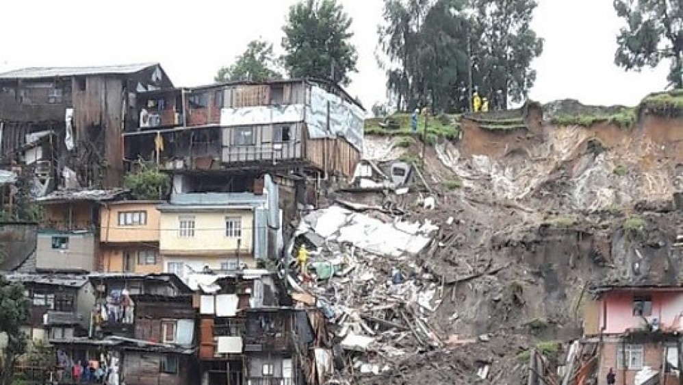 Este es el barrio Pesia de Manizales, donde la lluvia se llevó varias casas. FOTO LA PATRIA