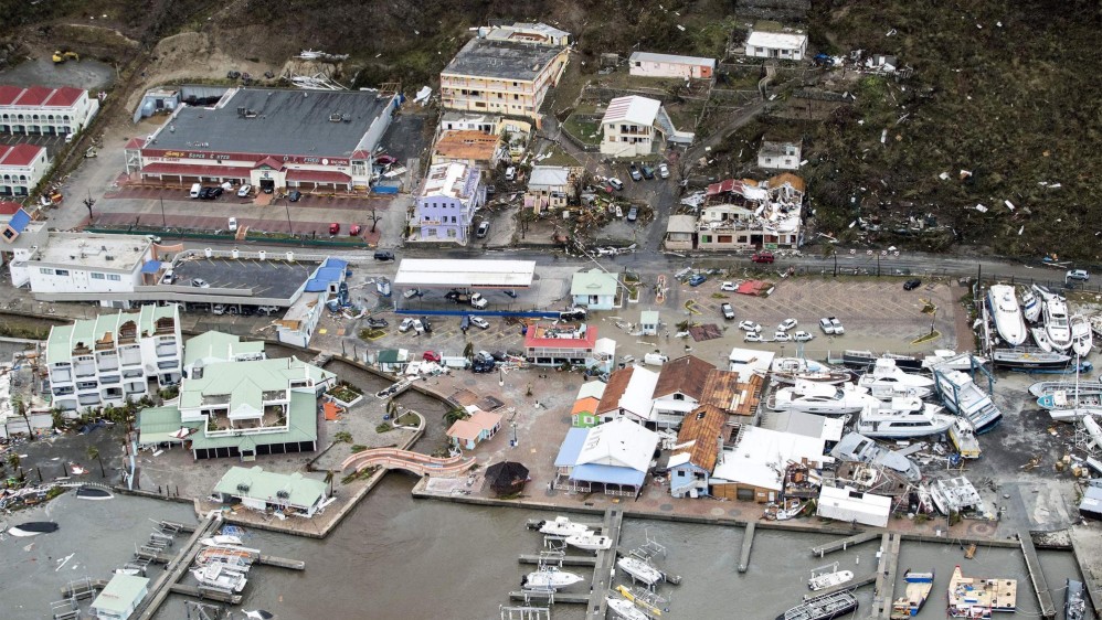 Según un probable patrón de trayectoria, el ojo de Irma “debería continuar moviéndose hoy justo al norte de la costa de La Española para estar cerca de Turcos y Caicos y el sureste de Bahamas esta tarde y el viernes sobre el centro de Bahamas”. FOTO EFE