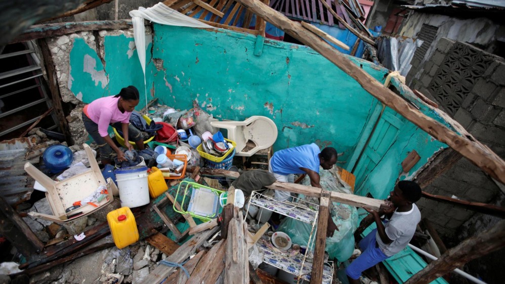 Calificada por la ONU como la peor crisis humanitaria que azota a Haití desde el devastador terremoto del 2010, Matthew impactó el martes Cuba y Haití con vientos de 230 kilómetros por hora, destrozando pueblos, tierras de cultivo y complejos turísticos. (Los Cayos, Haití. FOTO Reuters)
