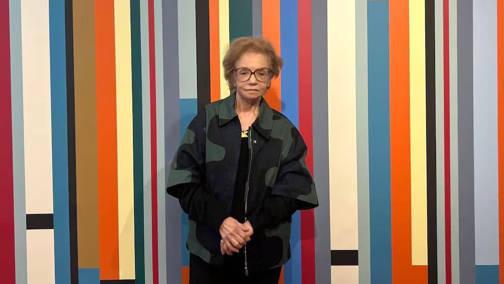 Fanny Sanín, de 87 años, mantiene una disciplina creativa constante y una vida cultural activa, mientras preserva su vínculo con Colombia a través de su obra y la donación de algunas de sus piezas. FOTO: Ana Vidal Egea.