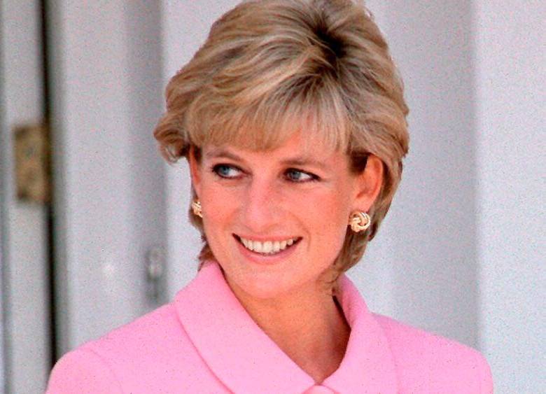 La princesa Diana vivió uno de los momentos más tensos de su trayectoria pública durante esta entrevista. Foto: Cortesía Archivo. 