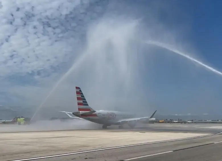 Reapertura de la ruta Miami-Caracas, símbolo de la reintegración aérea de Venezuela. FOTO: @StateDept.